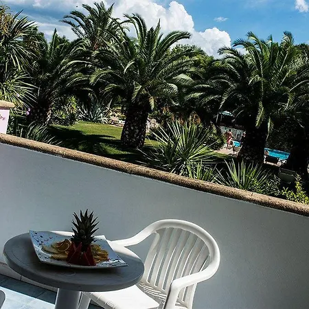 Hotel Villaggio Giardini D'oriente 4*
