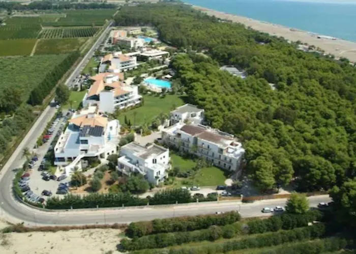 Hotel Villaggio Giardini D'oriente 4*