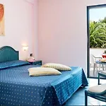 Villaggio Giardini D'oriente 4* נובה סירי מרינה