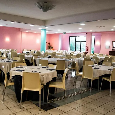 Villaggio Giardini D'oriente Hotel 4*