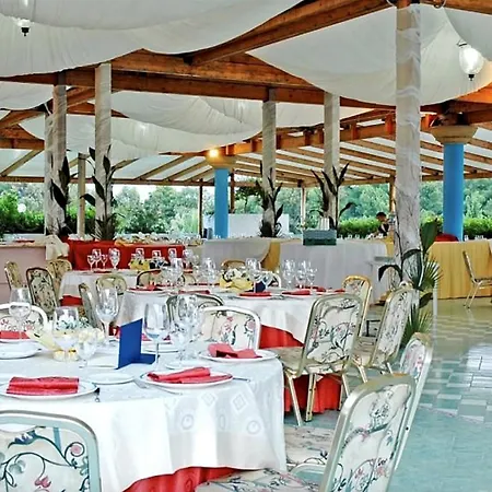 Villaggio Giardini D'oriente Hotel 4*