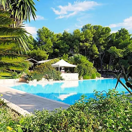 Hotel Villaggio Giardini D'oriente