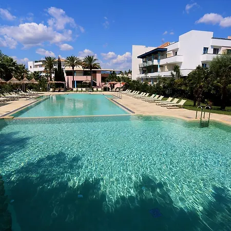Villaggio Giardini D'oriente Szálloda 4*