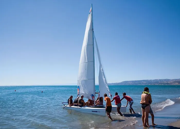 Hotel Villaggio Giardini D'oriente 4*